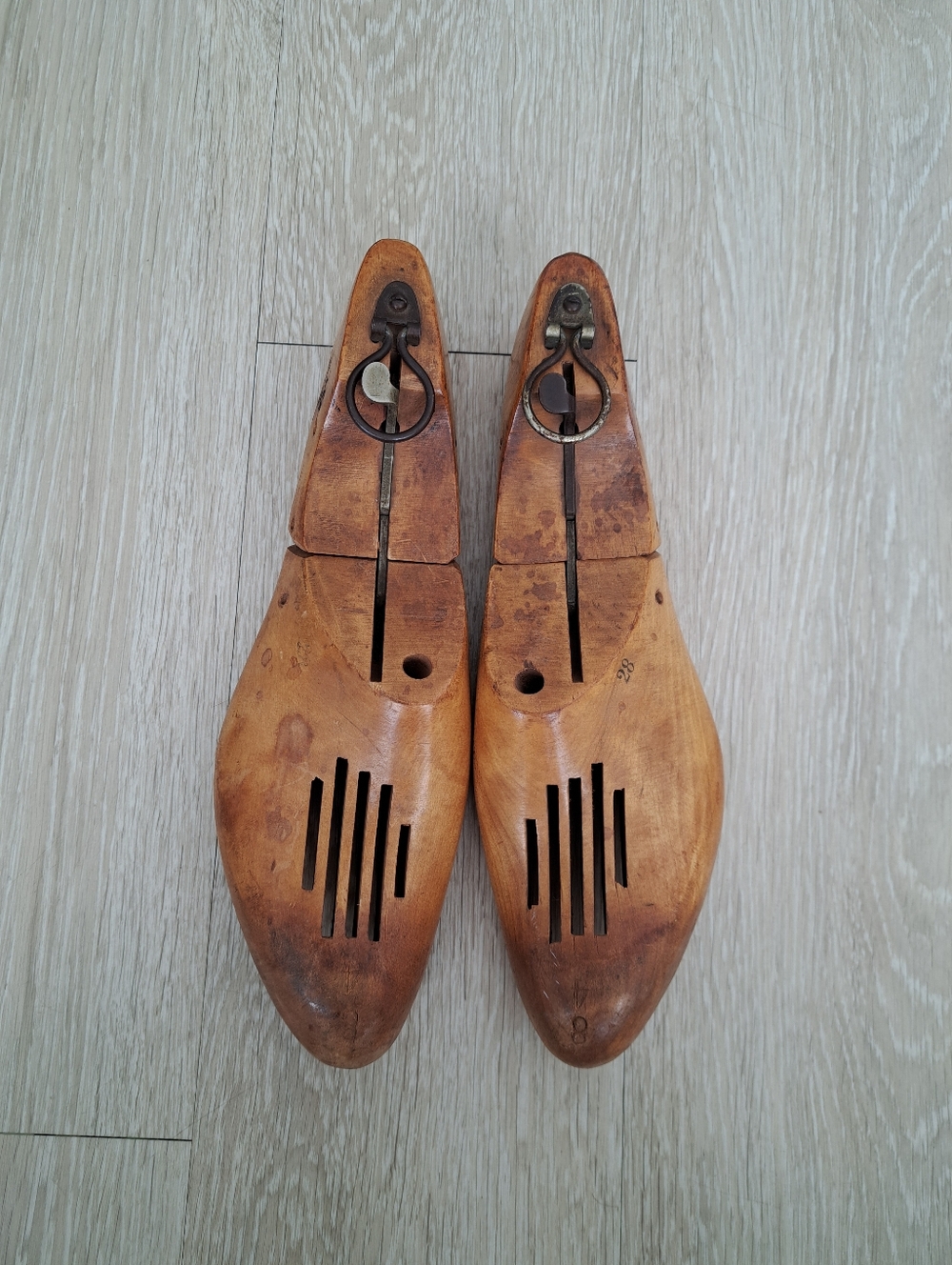 Vintage Saks & Company Men's Wooden Shoe Trees - Tan Wooden Shoe Stretchers
